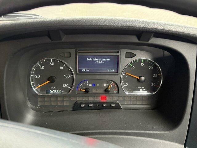 Mercedes-Benz Atego Kehrmaschine BUCHER CITYFANT 5000 - Barredora vial: foto 2 Mercedes-Benz Atego Kehrmaschine BUCHER CITYFANT 5000 - Barredora vial: foto 2