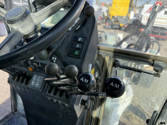 New Holland F106.6A alrrad 6x6 Grader 12 Ton - 10.700 Std - Grader: foto 4 New Holland F106.6A alrrad 6x6 Grader 12 Ton - 10.700 Std - Grader: foto 4