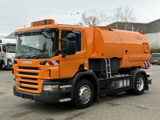 Barredora vial Scania P230 Kehrmaschine Johnston VT605- 6 M³: foto 13 Barredora vial Scania P230 Kehrmaschine Johnston VT605- 6 M³: foto 13