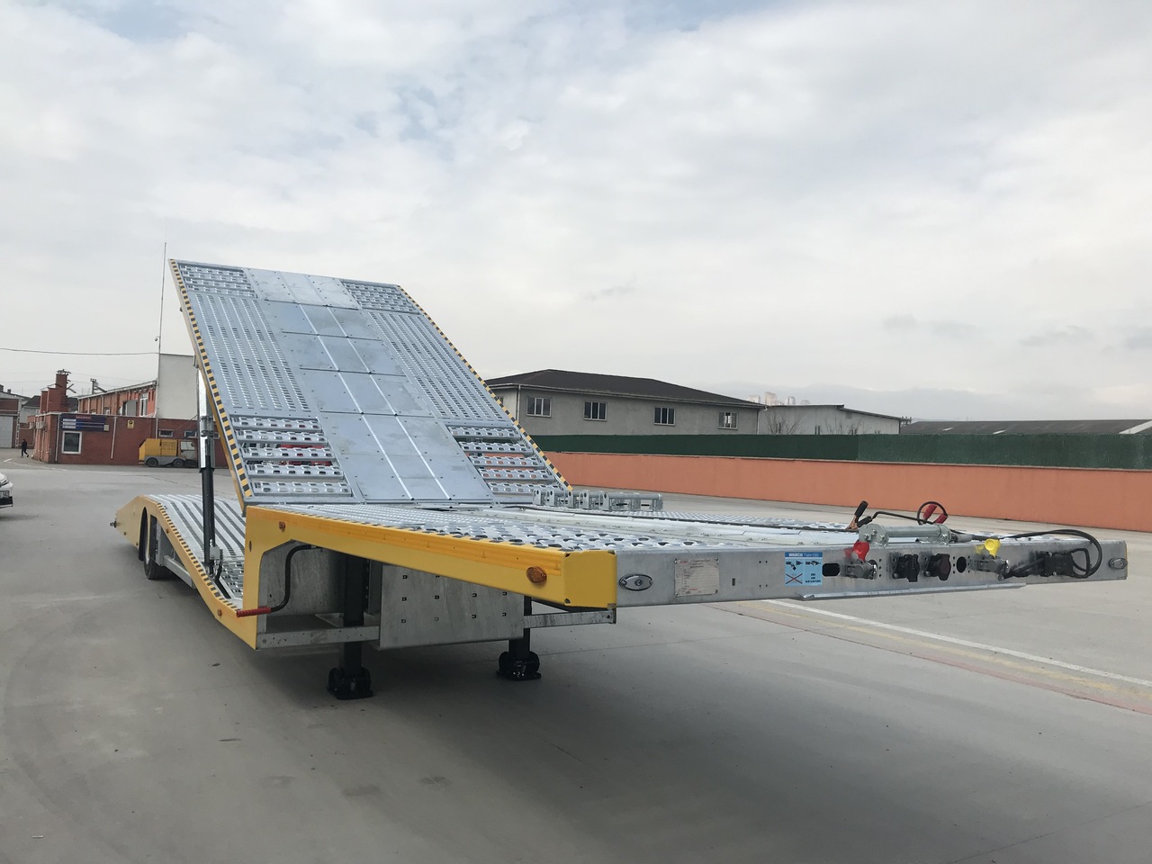 KALEPAR KLP 119V4 Autotransporter - Semirremolque portavehículos: foto 2 KALEPAR KLP 119V4 Autotransporter - Semirremolque portavehículos: foto 2