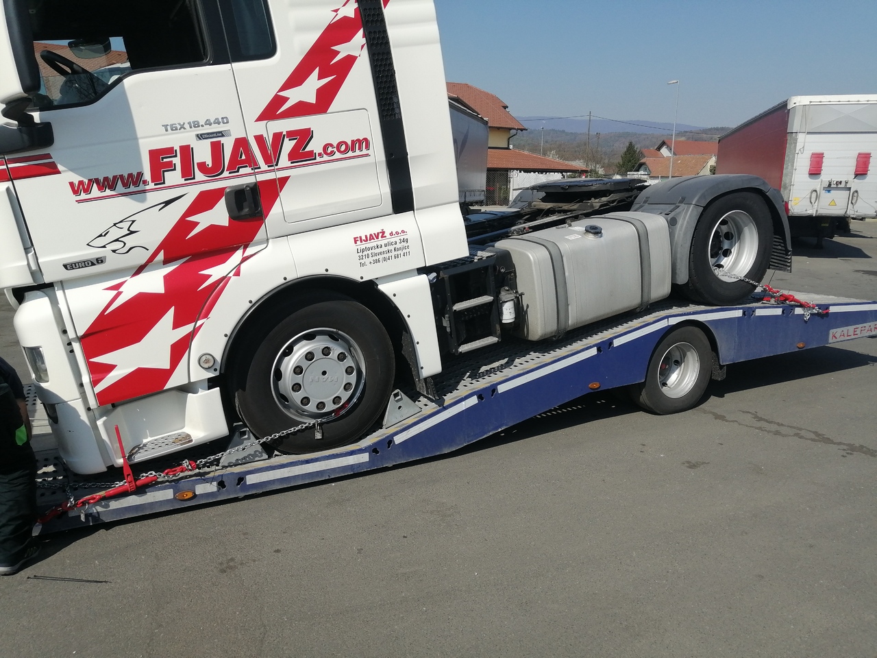 Semirremolque portavehículos nuevo KALEPAR LKW/TRUCK TRANSPORTER: foto 17