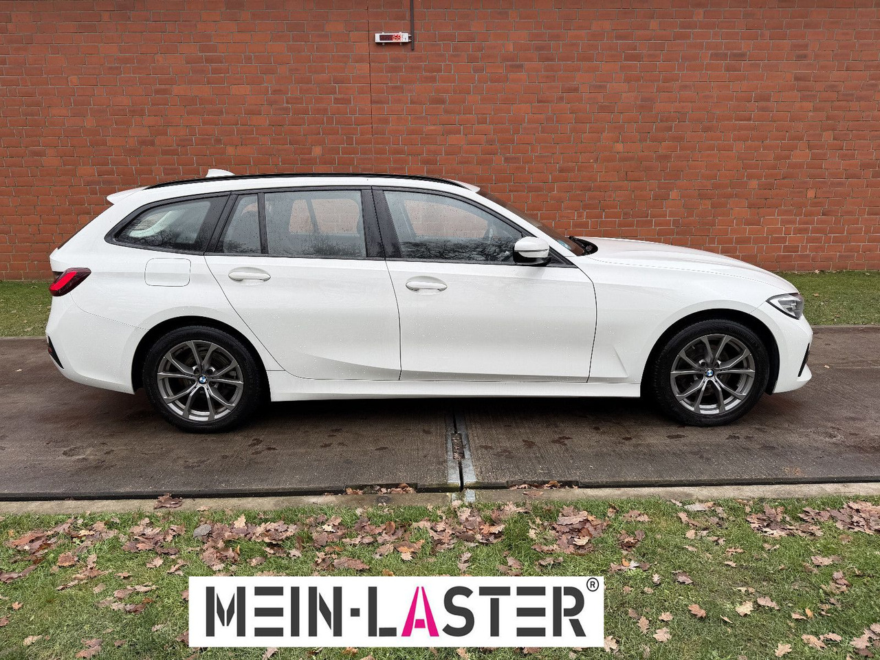 BMW 320 d xDrive touring Sport Line shadow AHK - Coche familiar: foto 3 BMW 320 d xDrive touring Sport Line shadow AHK - Coche familiar: foto 3