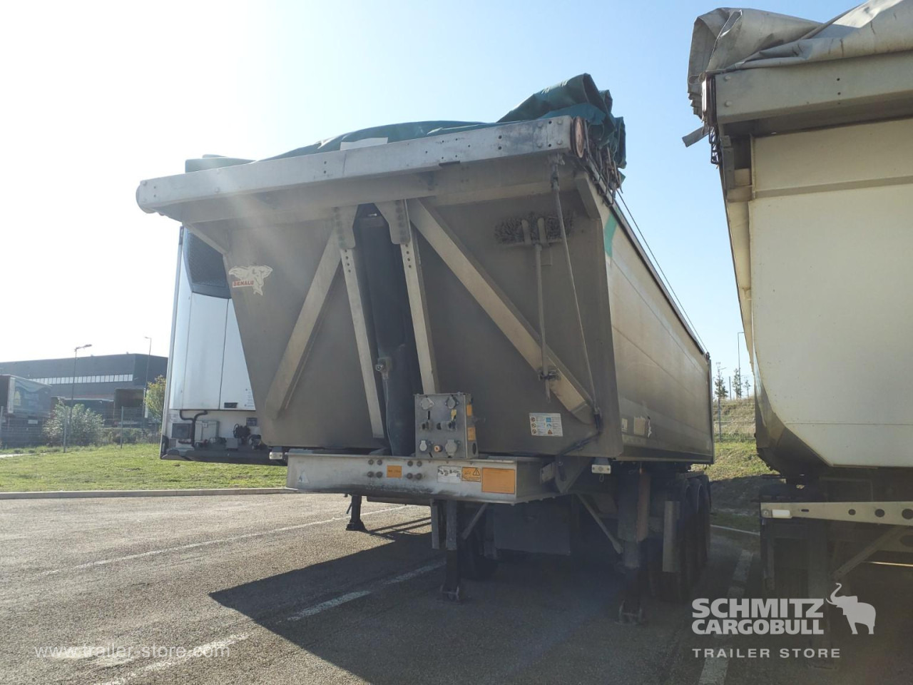 BENALU Tipper Alu-square sided body 25m³ - Semirremolque volquete: foto 4 BENALU Tipper Alu-square sided body 25m³ - Semirremolque volquete: foto 4