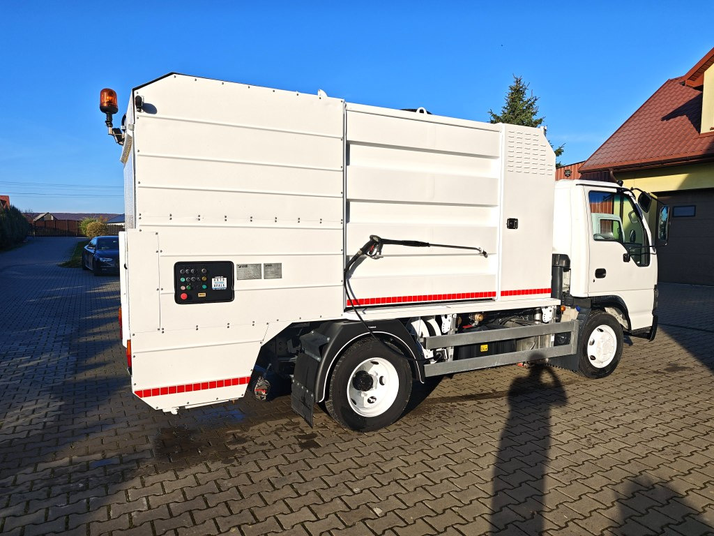 Camión de basura Isuzu Small CONTAINER WASHER Containerreiniger - FARID: foto 12 Camión de basura Isuzu Small CONTAINER WASHER Containerreiniger - FARID: foto 12