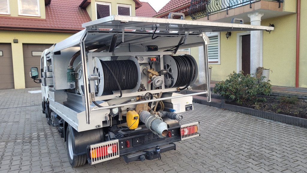 Nissan Cabstar COMBI Kanalreiniger VAAVUM CLEANER - Limpieza de alcantarillado: foto 5 Nissan Cabstar COMBI Kanalreiniger VAAVUM CLEANER - Limpieza de alcantarillado: foto 5