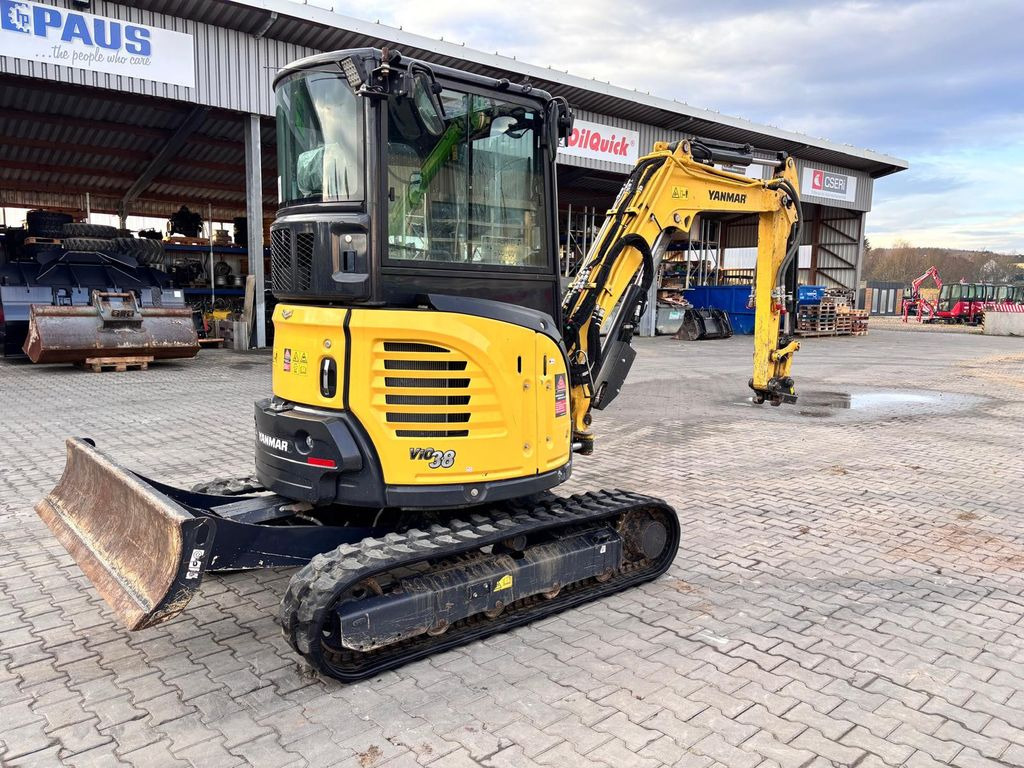 Yanmar Vio38-6 - Miniexcavadora: foto 3 Yanmar Vio38-6 - Miniexcavadora: foto 3