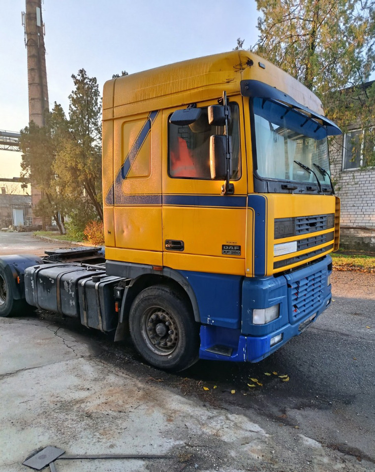 DAF XF 95.380 S1681 - Cabeza tractora: foto 2 DAF XF 95.380 S1681 - Cabeza tractora: foto 2