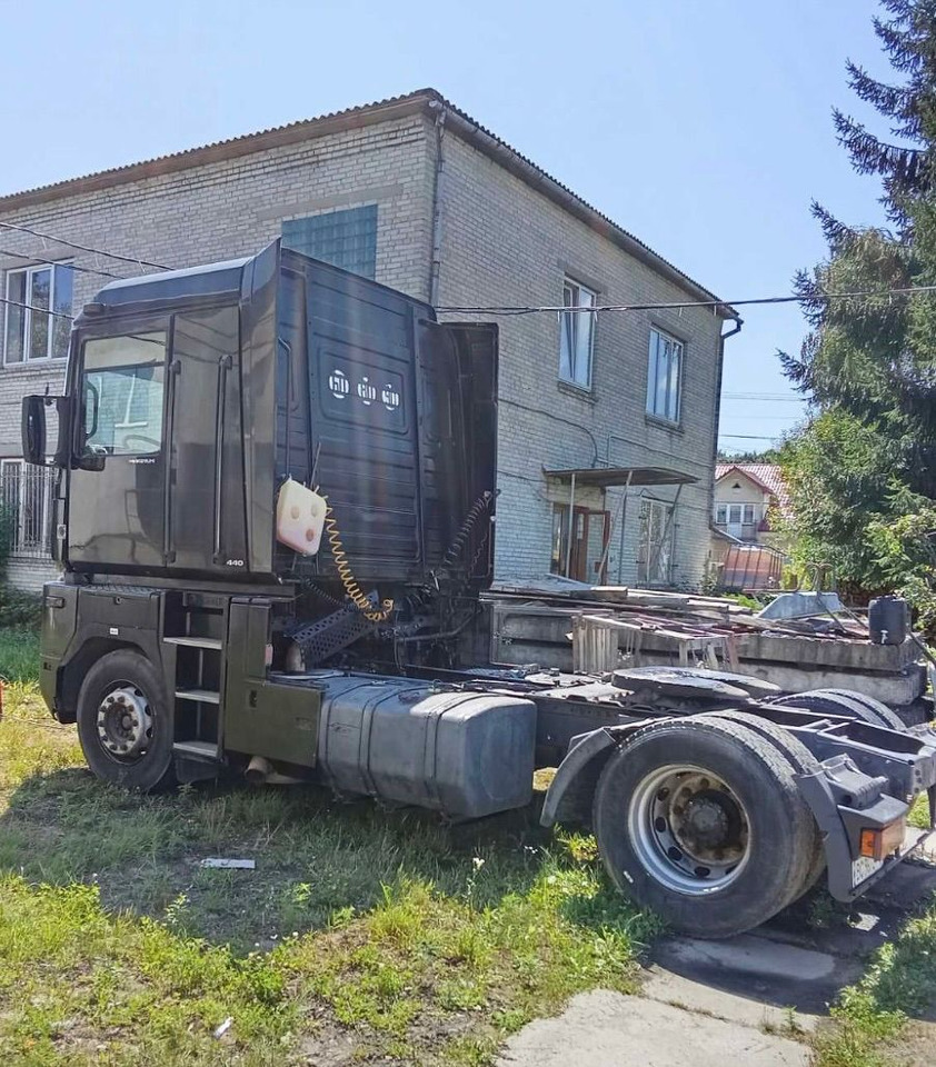 RENAULT Magnum 440 - Cabeza tractora: foto 4 RENAULT Magnum 440 - Cabeza tractora: foto 4