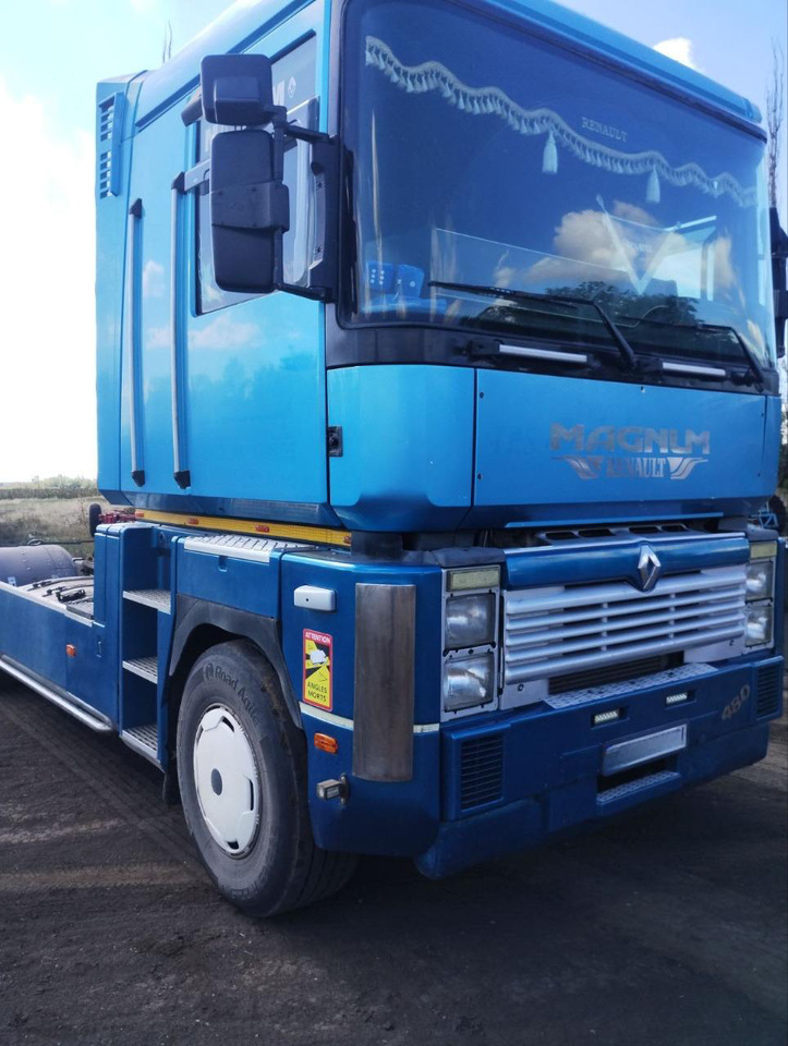 RENAULT Magnum 480 - Cabeza tractora: foto 2 RENAULT Magnum 480 - Cabeza tractora: foto 2