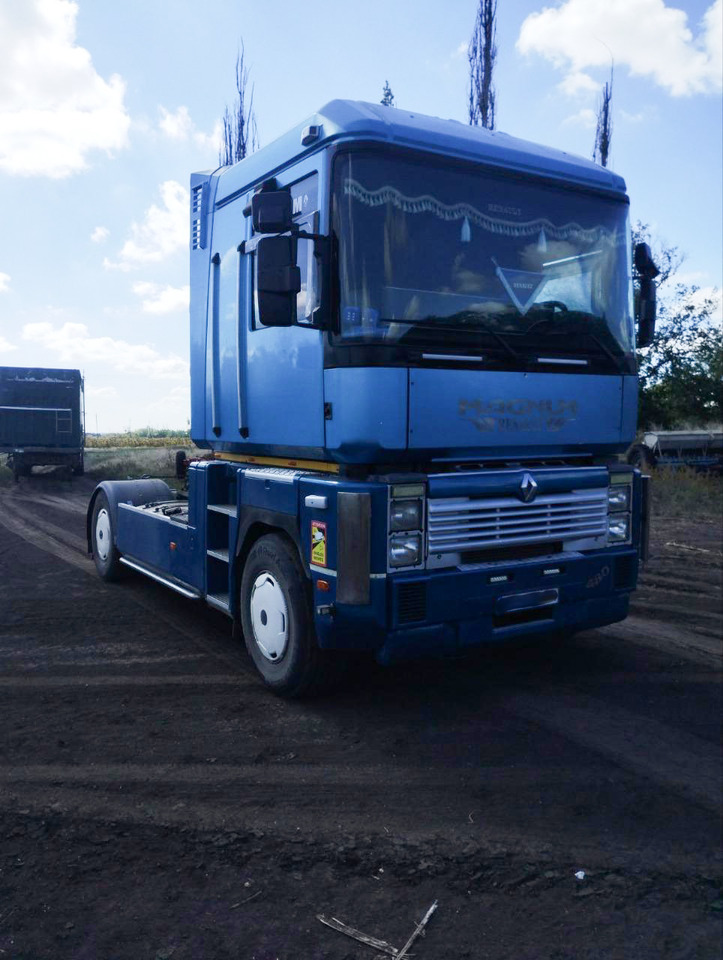 RENAULT Magnum 480 - Cabeza tractora: foto 1 RENAULT Magnum 480 - Cabeza tractora: foto 1