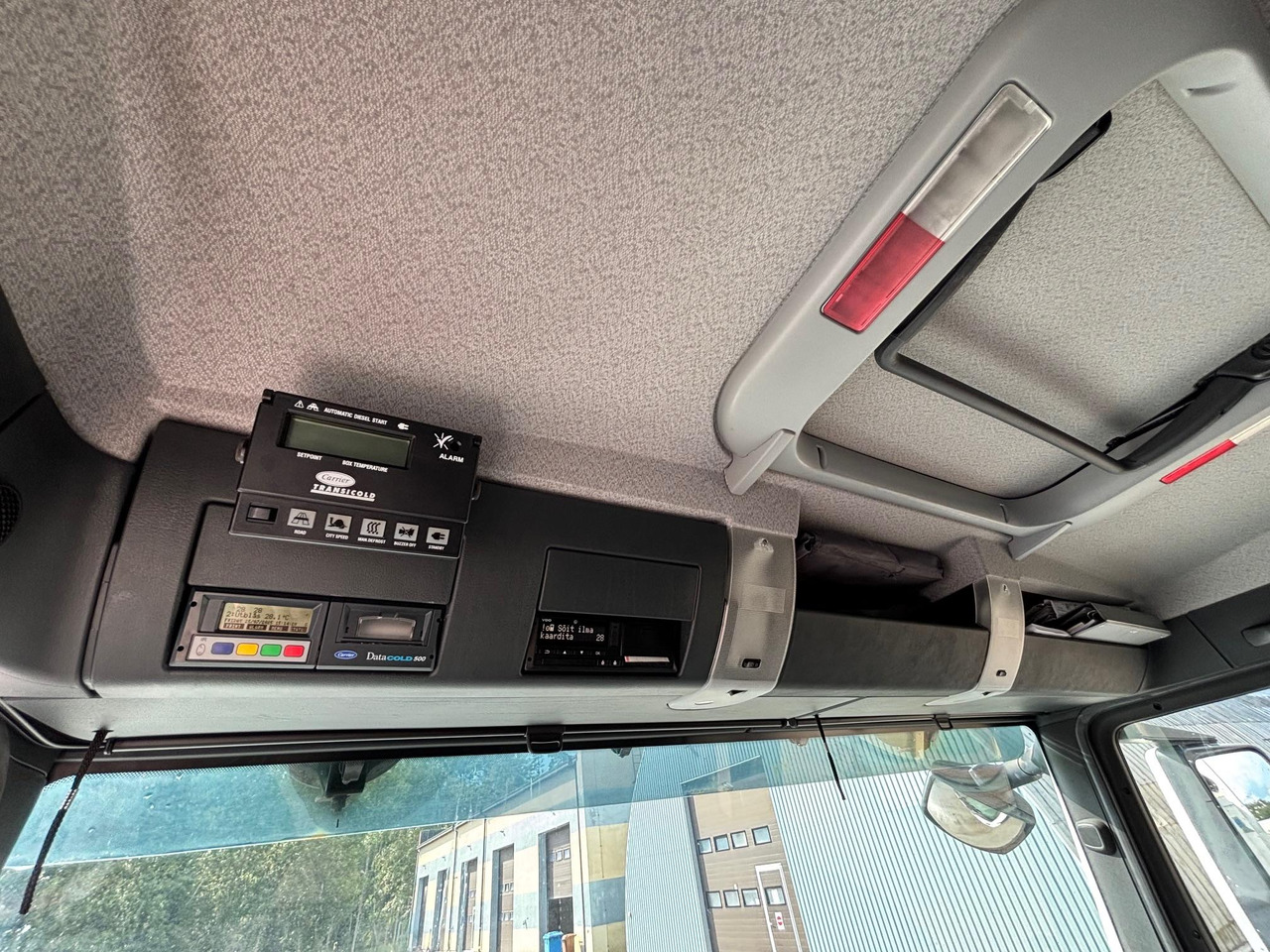 Camión frigorífico MAN TGS 26.440: foto 14