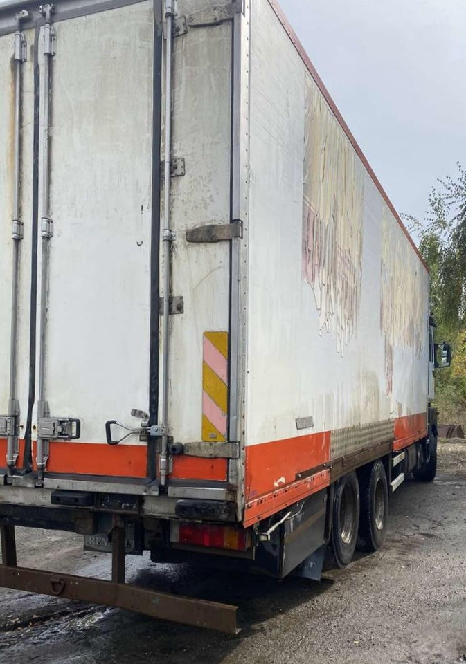 RENAULT Magnum 430 ID1611 - Camión caja cerrada: foto 5 RENAULT Magnum 430 ID1611 - Camión caja cerrada: foto 5