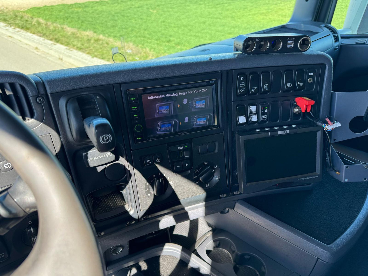 Camión isotérmico SCANIA G400: foto 9
