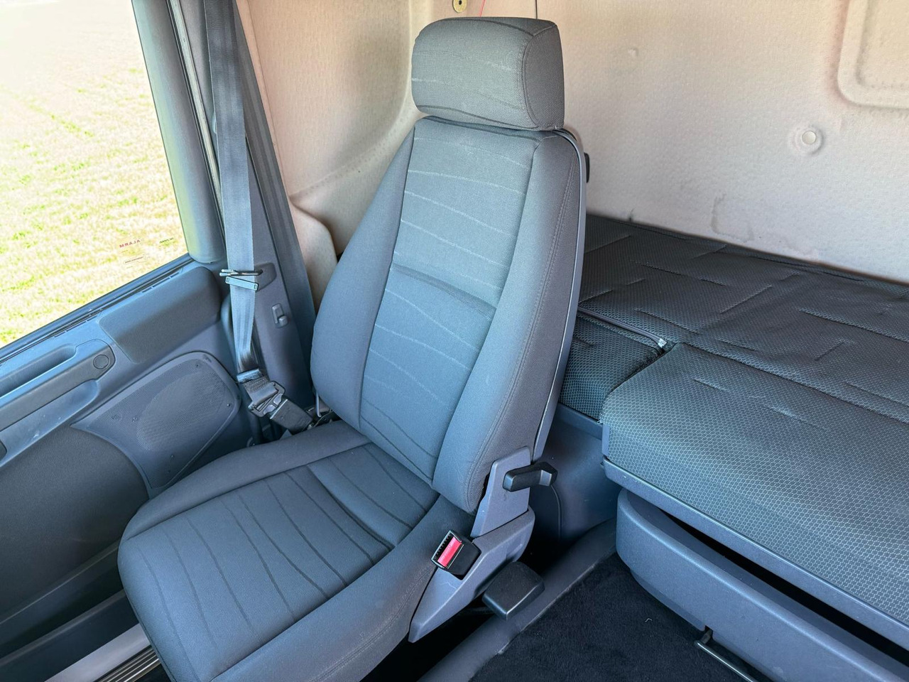 Camión isotérmico SCANIA G400: foto 19