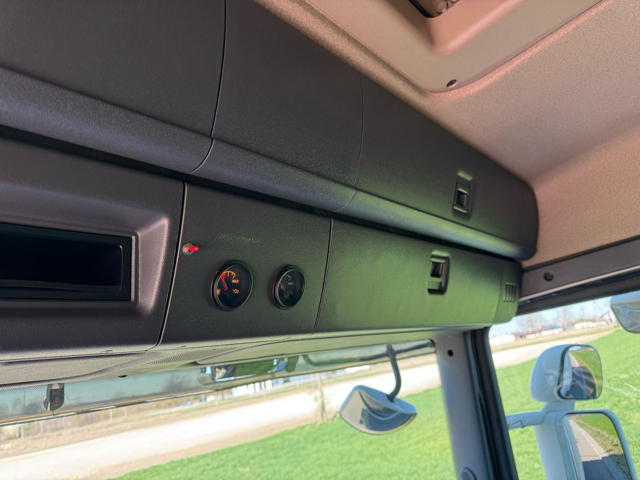 Camión isotérmico SCANIA G400: foto 21