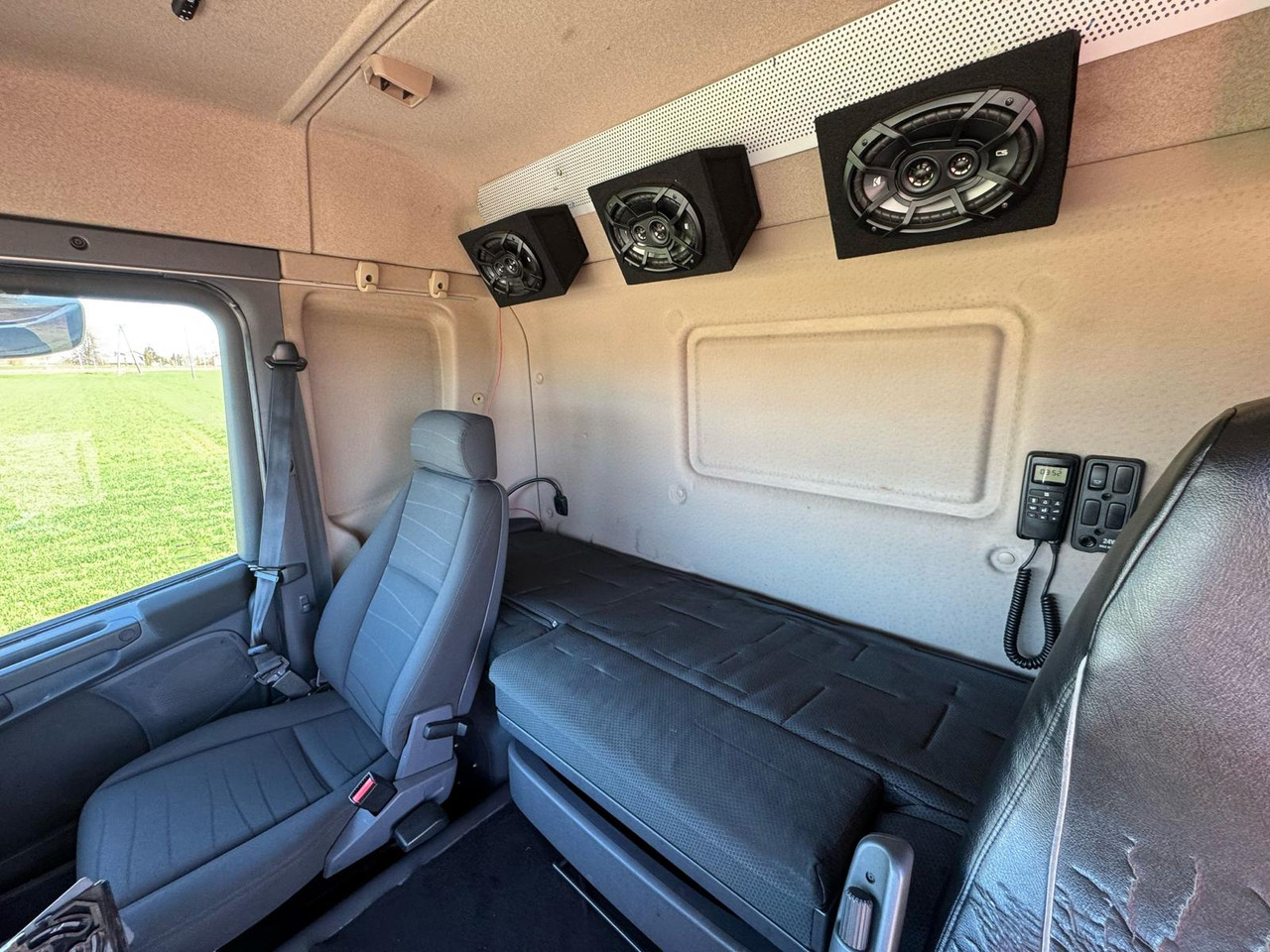 Camión isotérmico SCANIA G400: foto 23