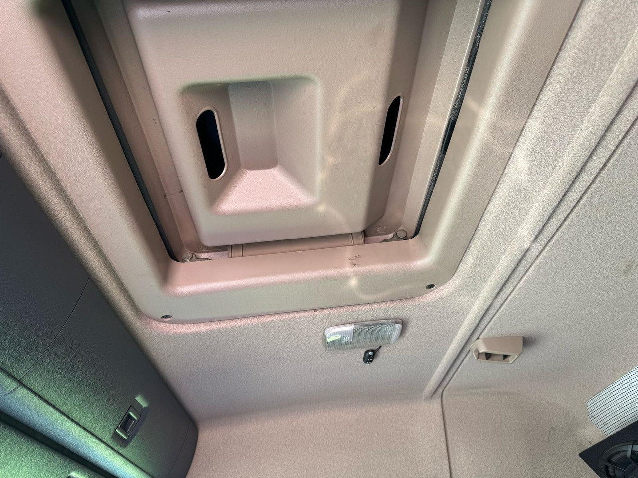Camión isotérmico SCANIA G400: foto 17