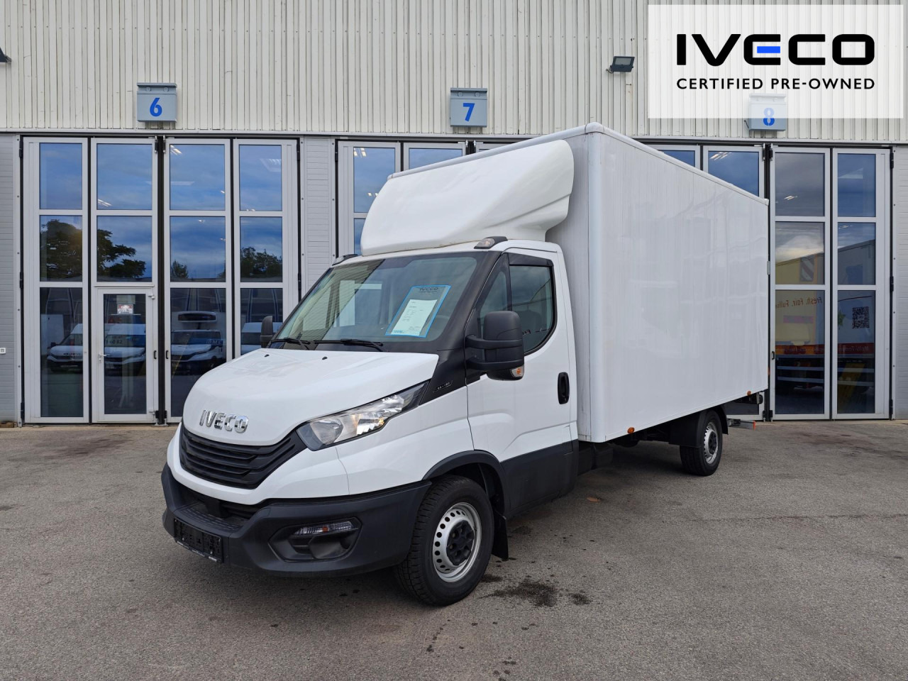 IVECO Koffer-LBW - Camión chasis: foto 4 IVECO Koffer-LBW - Camión chasis: foto 4