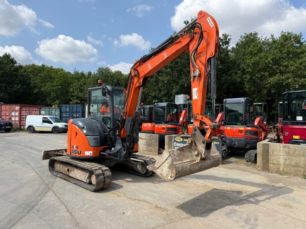 Hitachi ZX 55 U-5 A CLR - Miniexcavadora: foto 5 Hitachi ZX 55 U-5 A CLR - Miniexcavadora: foto 5