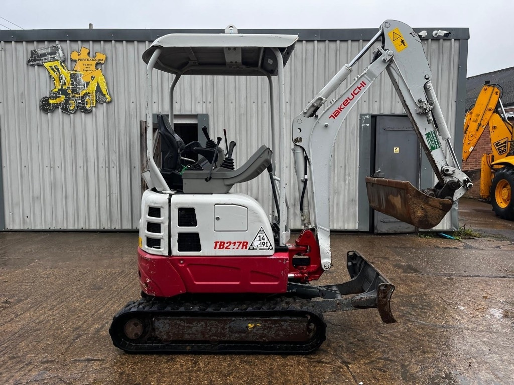 Takeuchi TB 217 R - Miniexcavadora: foto 1 Takeuchi TB 217 R - Miniexcavadora: foto 1