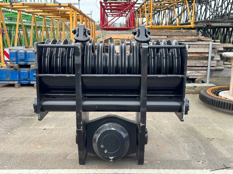 Kobelco CKE 2500 - Grúa para camión para Maquinaria de construcción: foto 3 Kobelco CKE 2500 - Grúa para camión para Maquinaria de construcción: foto 3