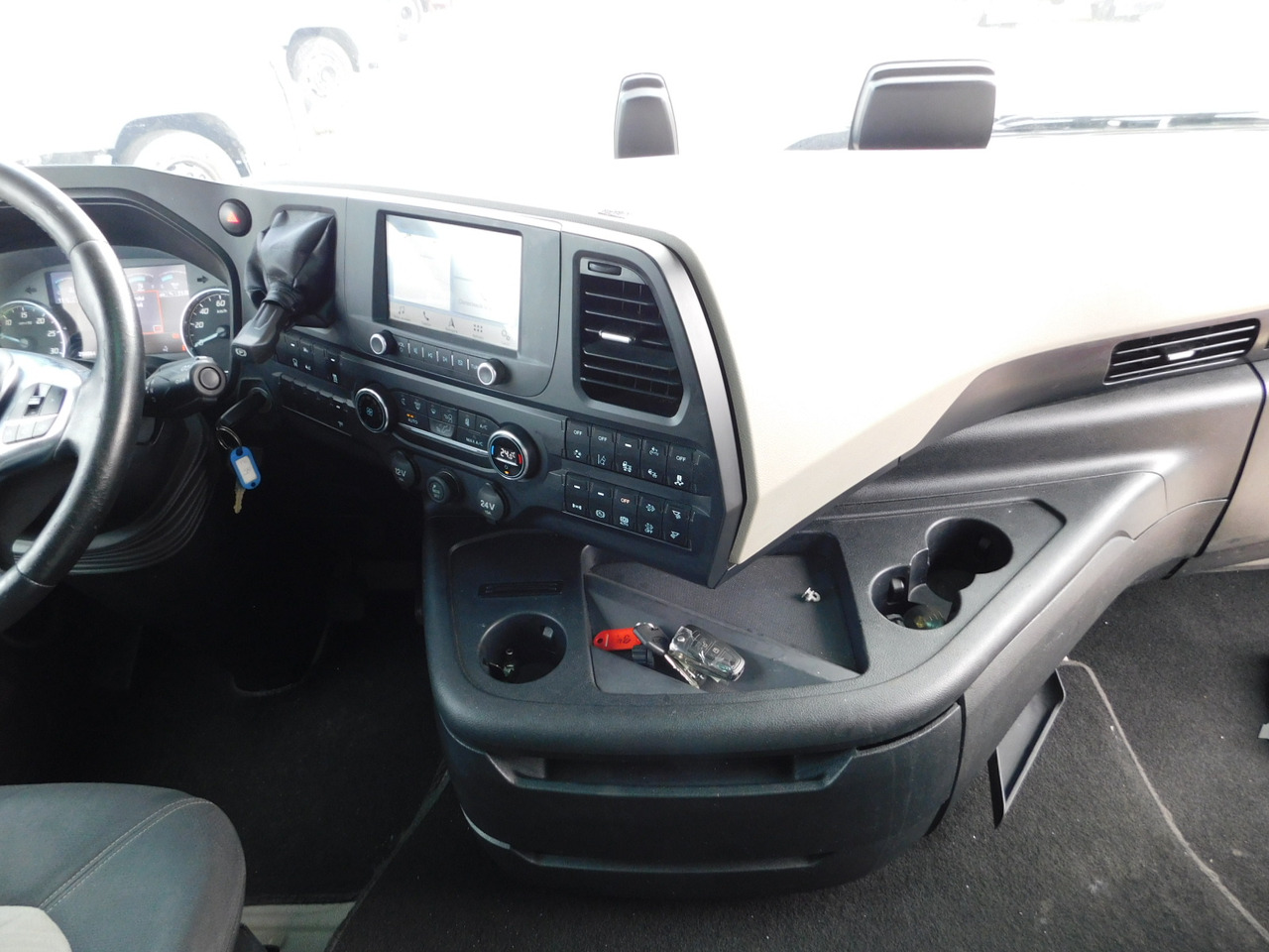 Cabeza tractora Ford F max ll 4x2 scab e6 12tx2620: foto 7