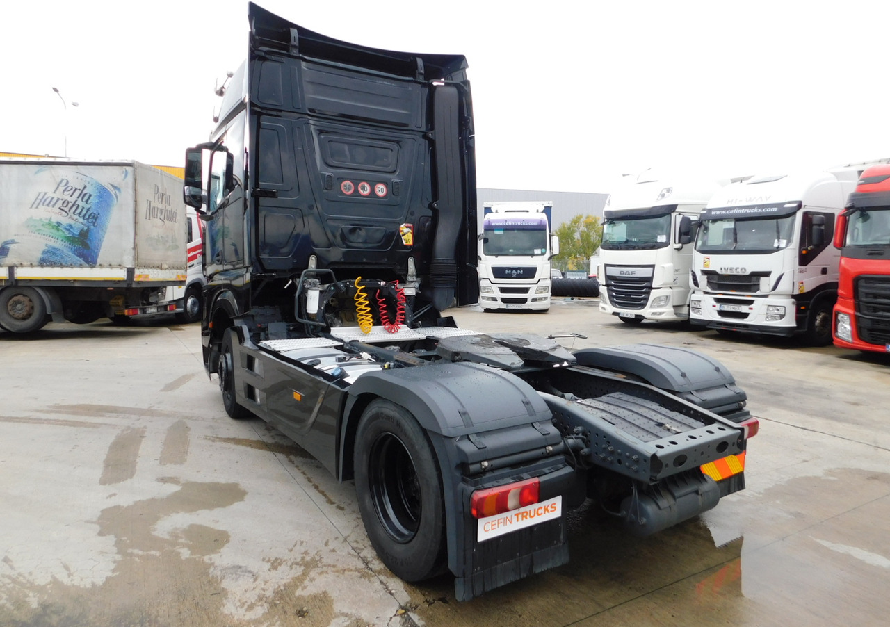 Mercedes Actros - Cabeza tractora: foto 4 Mercedes Actros - Cabeza tractora: foto 4