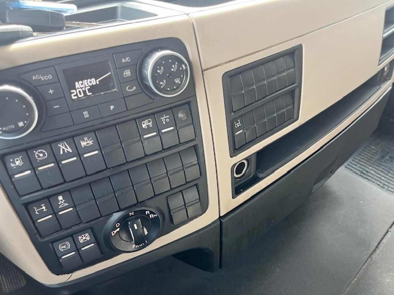 Cabeza tractora MAN TGX 18.460 4x2 BLS mit Kipphydraulik Euro6 Klima: foto 11