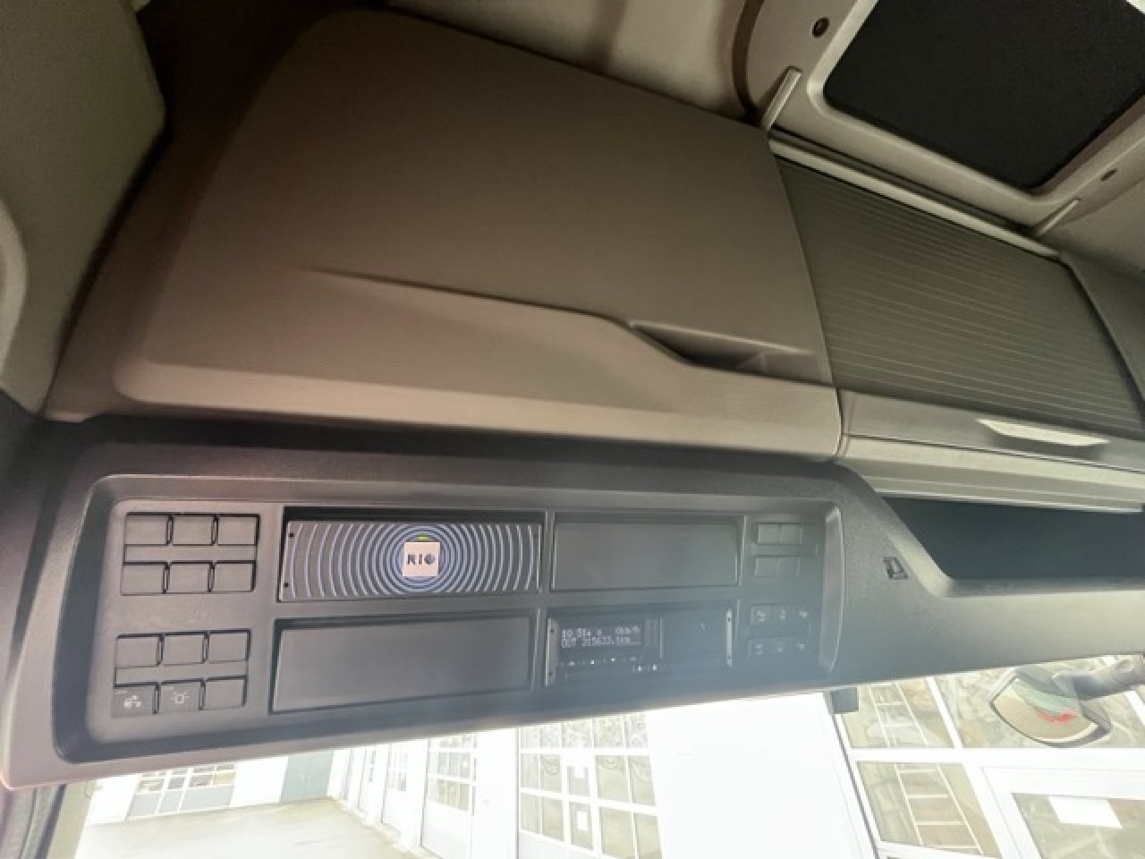 MAN TGX 18.510 4x2 LL SA - Vollgarantie MAN bis 01.202 - Cabeza tractora: foto 5 MAN TGX 18.510 4x2 LL SA - Vollgarantie MAN bis 01.202 - Cabeza tractora: foto 5