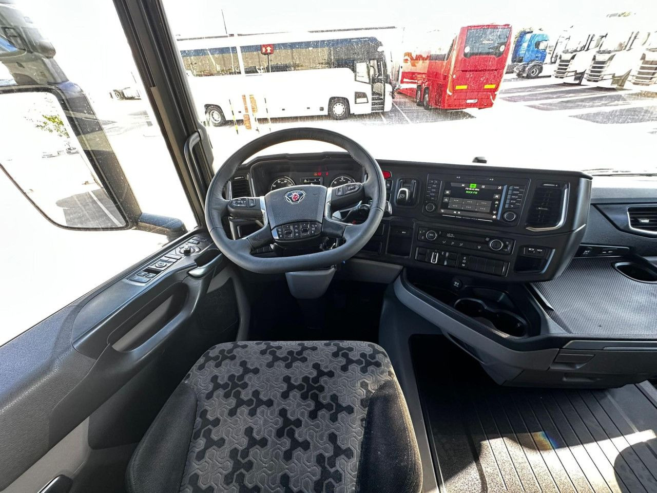 Arrendamiento de Scania R 450 Scania R 450: foto 8