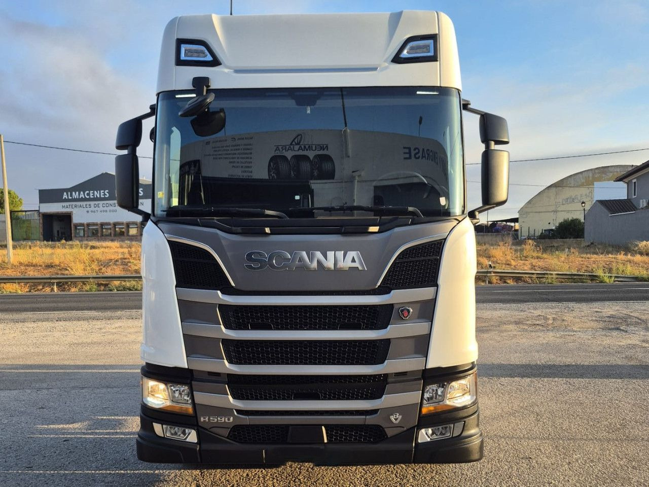 Scania R 590 - Cabeza tractora: foto 2 Scania R 590 - Cabeza tractora: foto 2