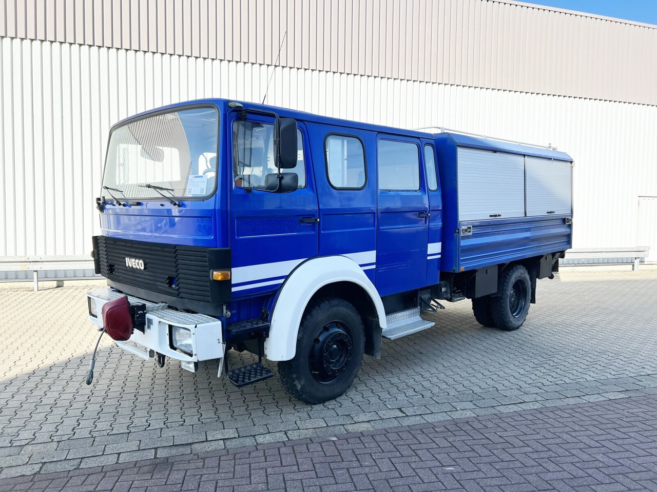 120-23 AW 4x4 Doka 120-23 AW 4x4 Doka, V8-Motor, Gerätewagen, Seilwinde - Camión de bomberos: foto 1 120-23 AW 4x4 Doka 120-23 AW 4x4 Doka, V8-Motor, Gerätewagen, Seilwinde - Camión de bomberos: foto 1