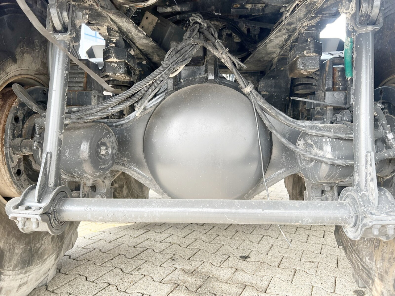 ASTRA HD9 86.56 8x6, 24m³ Mulde, Intarder ASTRA HD9 86.56 8x6, 24m³ Mulde, Intarder - Dúmper: foto 5 ASTRA HD9 86.56 8x6, 24m³ Mulde, Intarder ASTRA HD9 86.56 8x6, 24m³ Mulde, Intarder - Dúmper: foto 5
