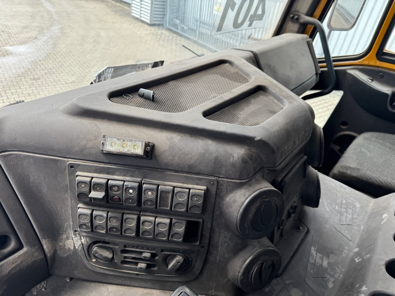 Arrendamiento de  ASTRA HHD8 86.48-80 8x6 ASTRA HHD8 86.48-80 8x6 Mulde ca. 24m³ ASTRA HHD8 86.48-80 8x6 ASTRA HHD8 86.48-80 8x6 Mulde ca. 24m³: foto 6