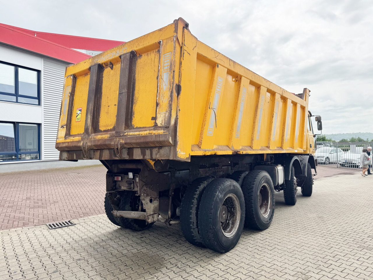 Arrendamiento de  ASTRA HHD8 86.48-80 8x6 ASTRA HHD8 86.48-80 8x6 Mulde ca. 24m³ ASTRA HHD8 86.48-80 8x6 ASTRA HHD8 86.48-80 8x6 Mulde ca. 24m³: foto 11