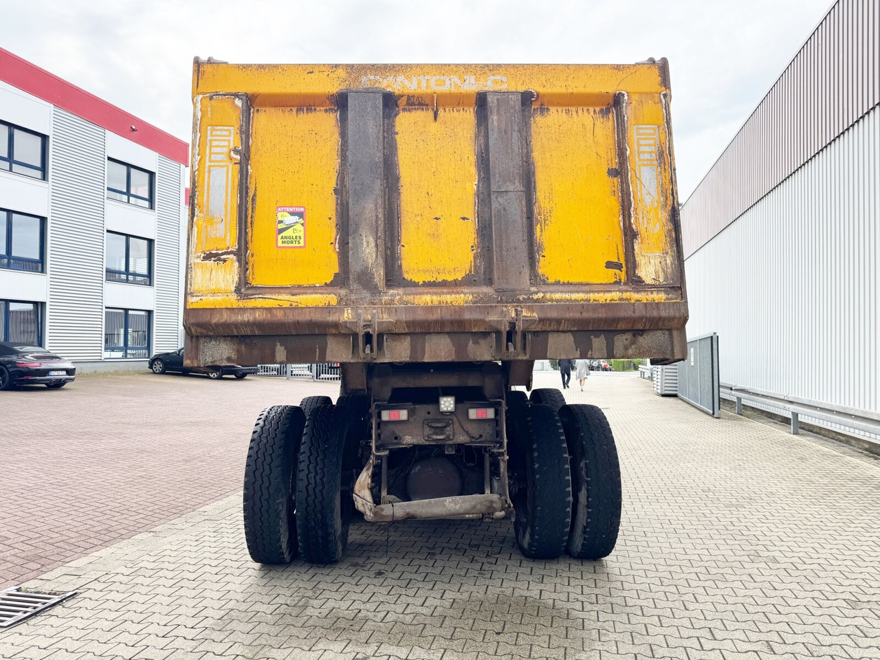 Arrendamiento de  ASTRA HHD8 86.48-80 8x6 ASTRA HHD8 86.48-80 8x6 Mulde ca. 24m³ ASTRA HHD8 86.48-80 8x6 ASTRA HHD8 86.48-80 8x6 Mulde ca. 24m³: foto 12