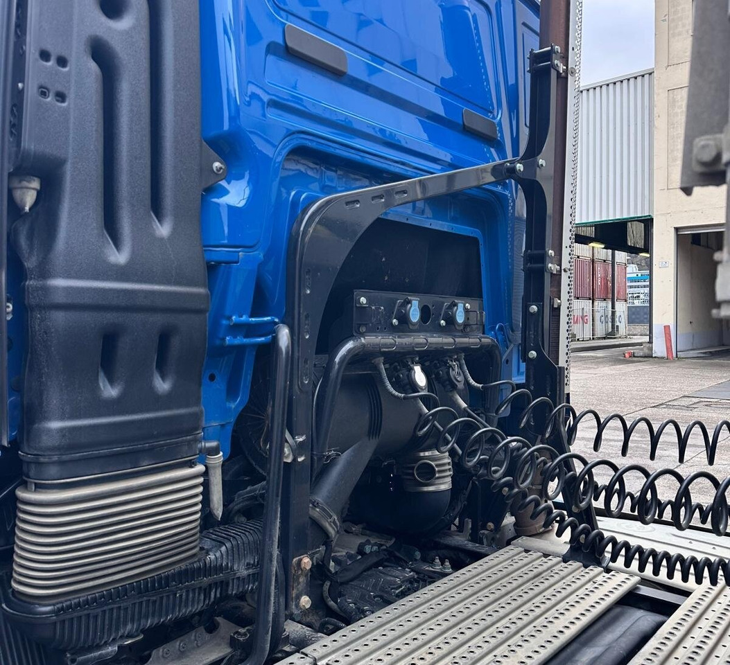 MAN TGS 18.510 4x4H BLS TGS 18.510 4x4H BLS, HydroDrive, PriTarder, Navi, Hydraulik - Cabeza tractora: foto 5 MAN TGS 18.510 4x4H BLS TGS 18.510 4x4H BLS, HydroDrive, PriTarder, Navi, Hydraulik - Cabeza tractora: foto 5