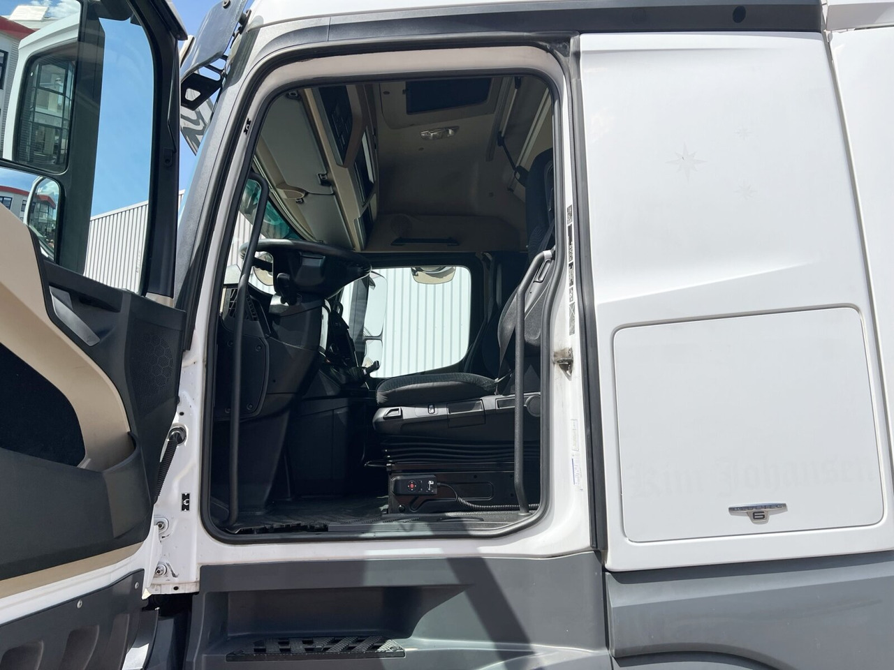 Mercedes-Benz Actros 1842/45 LS 4x2 Actros 1842/45 LS 4x2, 3x VORHANDEN - Cabeza tractora: foto 5 Mercedes-Benz Actros 1842/45 LS 4x2 Actros 1842/45 LS 4x2, 3x VORHANDEN - Cabeza tractora: foto 5