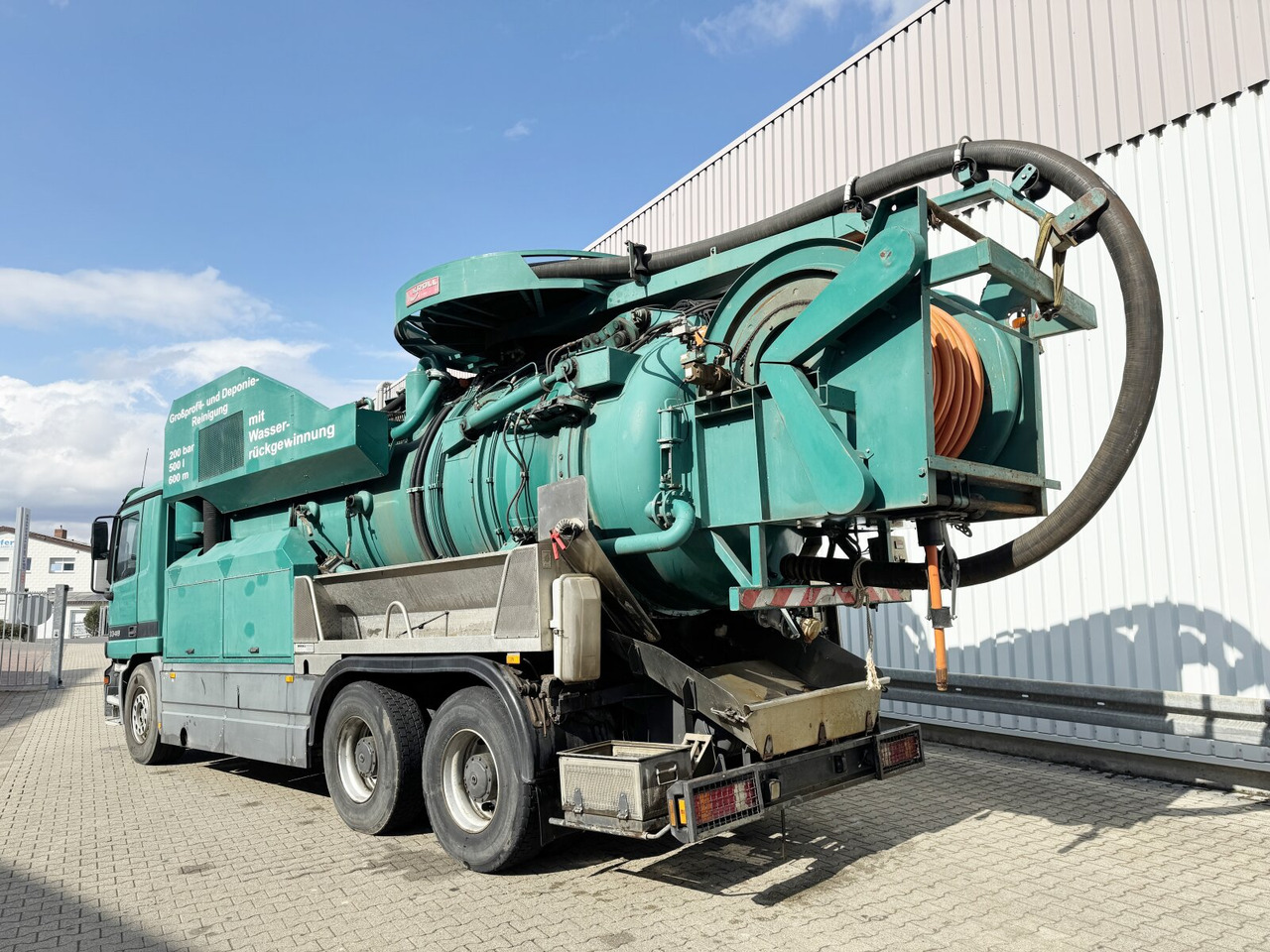 Mercedes-Benz Actros 3348 6x4 Actros 3348 6x4, V8, Kroll Saug-/Spülwagen ca. 14m³, Wasserrückgewinnung, Funk - Camión: foto 3 Mercedes-Benz Actros 3348 6x4 Actros 3348 6x4, V8, Kroll Saug-/Spülwagen ca. 14m³, Wasserrückgewinnung, Funk - Camión: foto 3