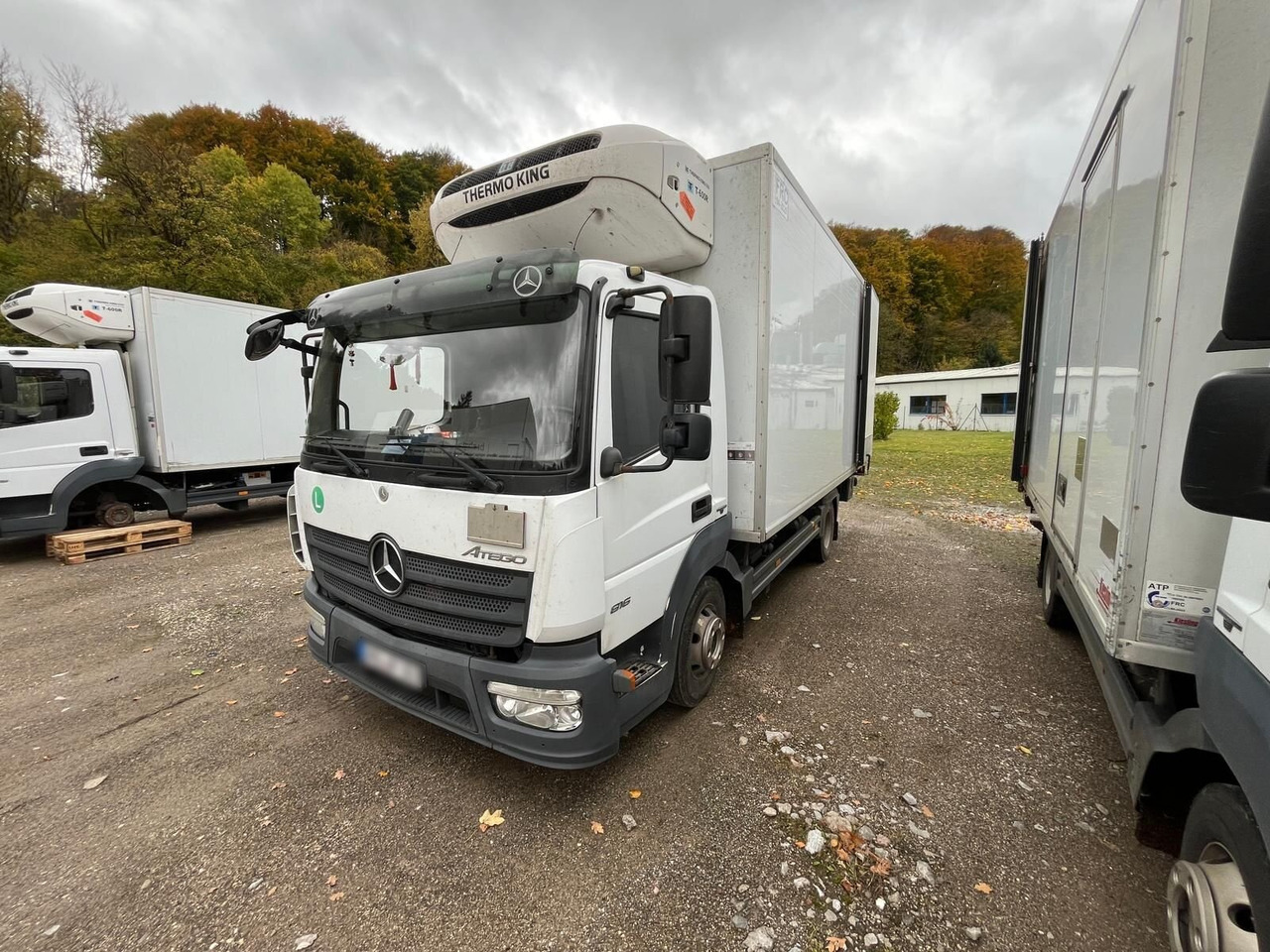 Mercedes-Benz Atego 816 4x2 Atego 816 4x2, Kühlkoffer, Trennwand, ThermoKing, LBW Sörensen - Camión: foto 1 Mercedes-Benz Atego 816 4x2 Atego 816 4x2, Kühlkoffer, Trennwand, ThermoKing, LBW Sörensen - Camión: foto 1