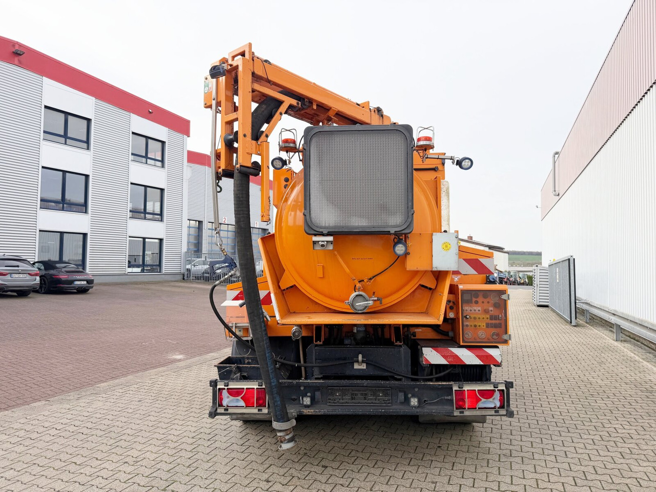 Scania G 320 4x2 G 320 4x2, Müller Vacumaster ca. 5,5m³, Funk - Camión: foto 2 Scania G 320 4x2 G 320 4x2, Müller Vacumaster ca. 5,5m³, Funk - Camión: foto 2