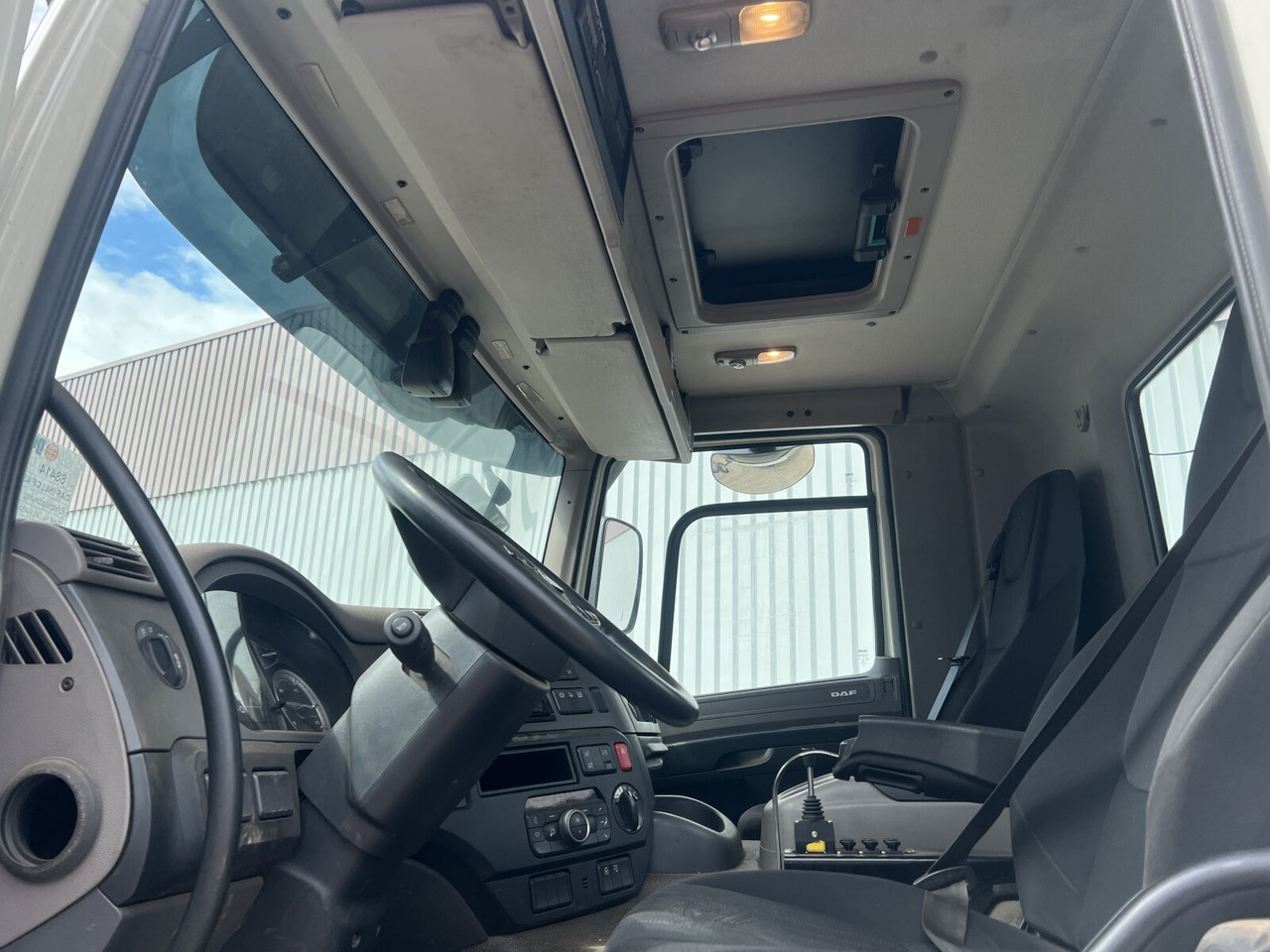 DAF CF 480 6x2 CF 480 6x2, Lenk-/Liftachse - Camión multibasculante: foto 3 DAF CF 480 6x2 CF 480 6x2, Lenk-/Liftachse - Camión multibasculante: foto 3