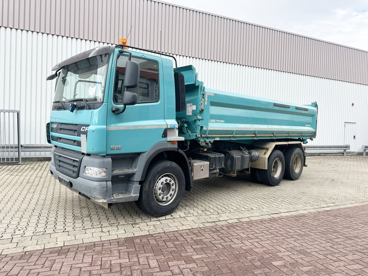 DAF CF 85.460 6x4 CF 85.460 6x4, Bordmatik links - Camión volquete: foto 1 DAF CF 85.460 6x4 CF 85.460 6x4, Bordmatik links - Camión volquete: foto 1