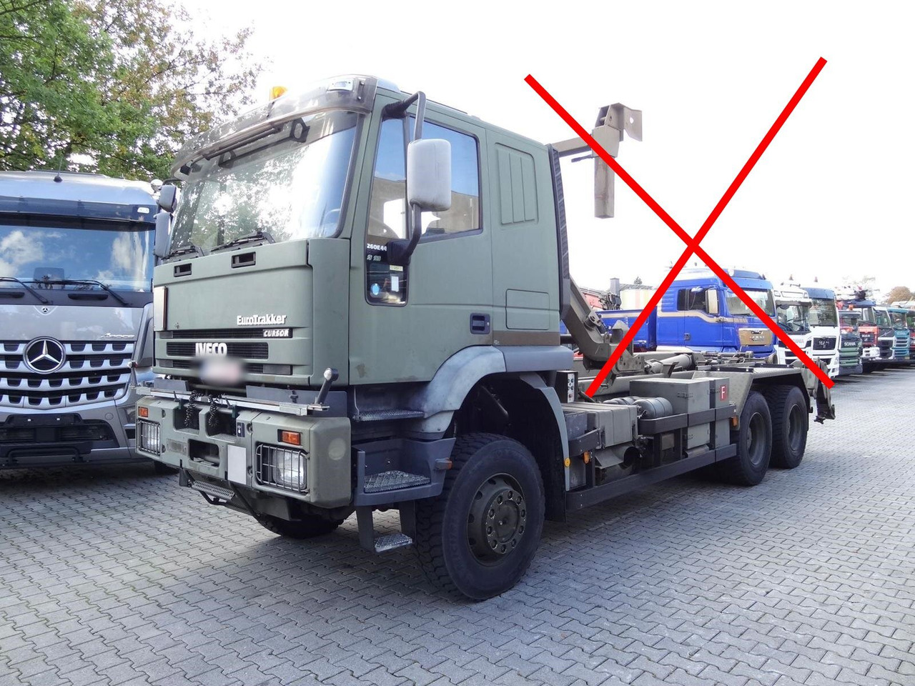 EuroTrakker 260E44W 6X6 EuroTrakker 260E44W 6X6, Retarder, ADR - Camión chasis: foto 1 EuroTrakker 260E44W 6X6 EuroTrakker 260E44W 6X6, Retarder, ADR - Camión chasis: foto 1