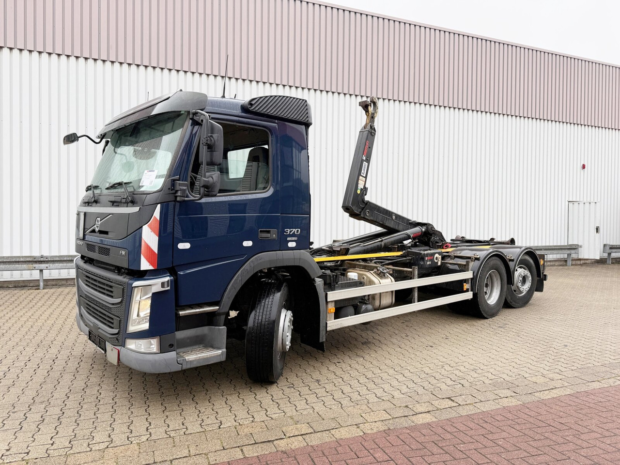 FM 370/410 6x2 FM 370/410 6x2, Lenk-/Liftachse - Camión multibasculante: foto 1 FM 370/410 6x2 FM 370/410 6x2, Lenk-/Liftachse - Camión multibasculante: foto 1