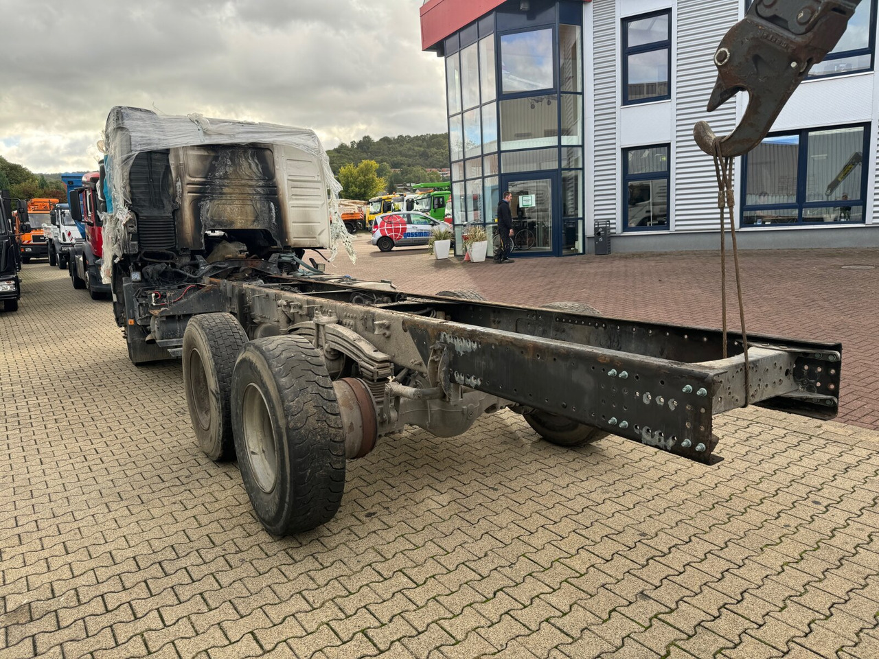 Camión volquete FM 380 6x4 R mit Brandschaden FM 380 6x4 R mit Brandschaden: foto 15 Camión volquete FM 380 6x4 R mit Brandschaden FM 380 6x4 R mit Brandschaden: foto 15