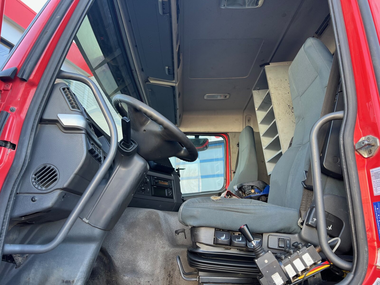 FM 460 8x2-6 FM 460 8x2-6, Lenk-/Liftachse, Kran HMF 2020-K4, Funk - Camión multibasculante, Camión grúa: foto 5 FM 460 8x2-6 FM 460 8x2-6, Lenk-/Liftachse, Kran HMF 2020-K4, Funk - Camión multibasculante, Camión grúa: foto 5