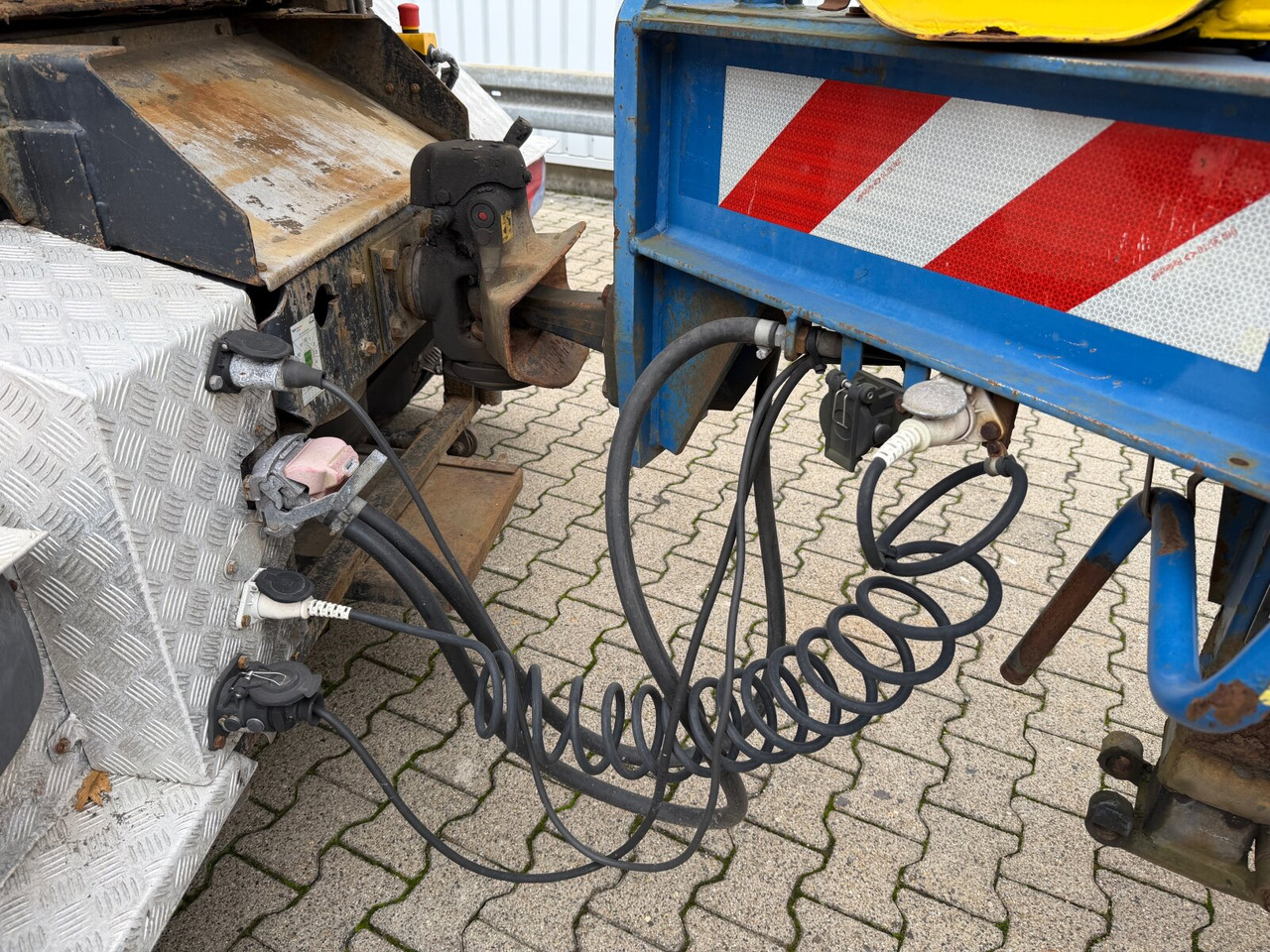 Faehndrich AG TKS-Z13 Asphaltkocher Faehndrich AG TKS-Z13 Asphaltkocher - Cisterna de riego asfáltico: foto 4 Faehndrich AG TKS-Z13 Asphaltkocher Faehndrich AG TKS-Z13 Asphaltkocher - Cisterna de riego asfáltico: foto 4