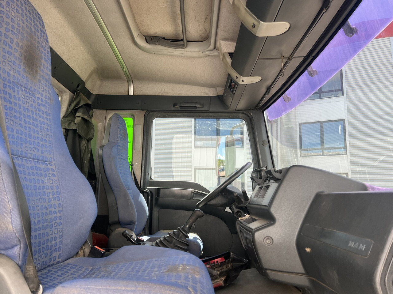 MAN TGA 26.363/410 6x4 BB TGA 26.363/410 6x4 BB, 2-S-Alukipper - Camión volquete, Camión grúa: foto 3 MAN TGA 26.363/410 6x4 BB TGA 26.363/410 6x4 BB, 2-S-Alukipper - Camión volquete, Camión grúa: foto 3