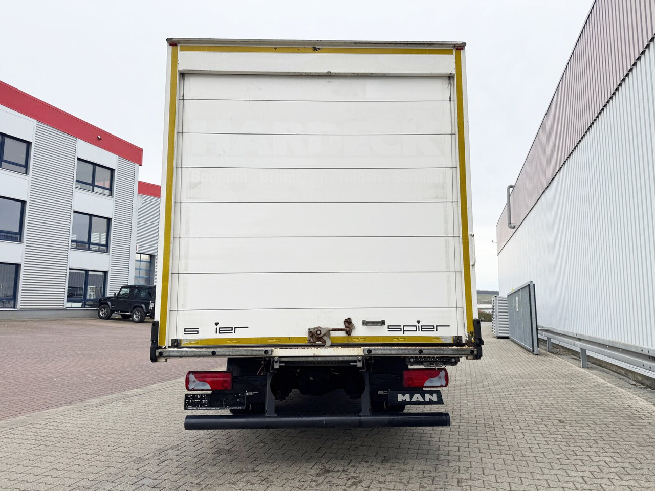 Camión caja cerrada MAN TGL 8.150 4x2 BL TGL 8.150 4x2 BL, Möbelkoffer mit Rolltor: foto 9